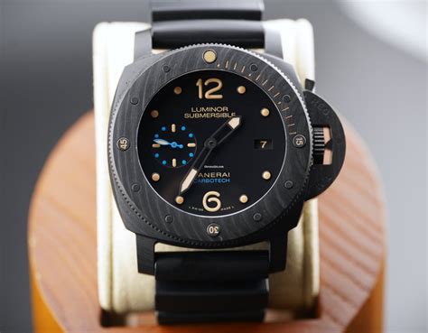 luminor submersible panerai carbotech price|chrono24 luminor submersible.